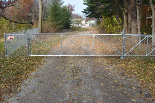 bedford fence commerical gates